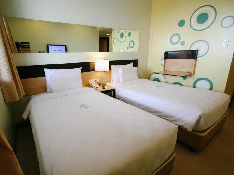 Go Hotels Iloilo Εξωτερικό φωτογραφία