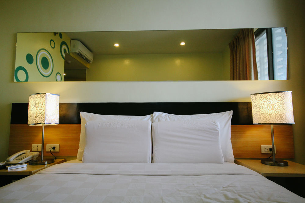 Go Hotels Iloilo Εξωτερικό φωτογραφία