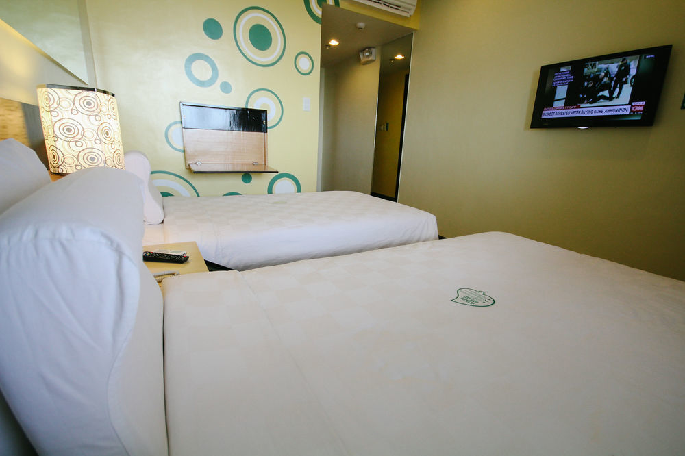 Go Hotels Iloilo Εξωτερικό φωτογραφία